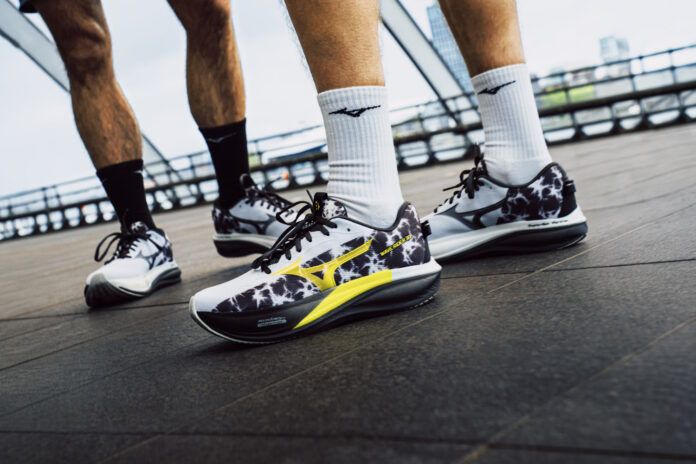 Mizuno waverider30 v1 8v2