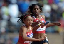 Allyson Felix hace volar los relevos estadounidenses en los Penn Relays