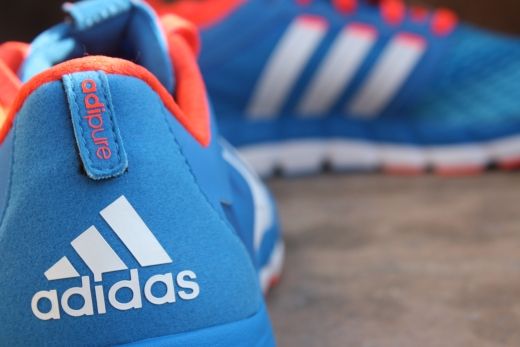 Adidas Adipure Motion Vista trasera