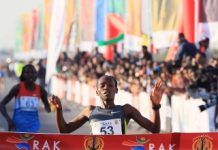 Kenia agranda la leyenda de la RAK