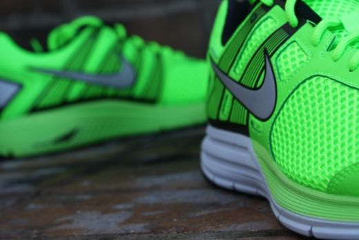 Nike Zoom Structure+ 16 - Vista global