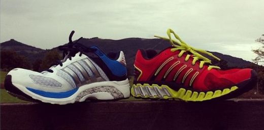 K-Swiss Blade Max Stable Vs Adidas Supernova Sequence 5 - Control pronación