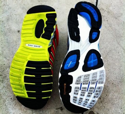 K-Swiss Blade Max Stable Vs Adidas Supernova Sequence 5 - Suela