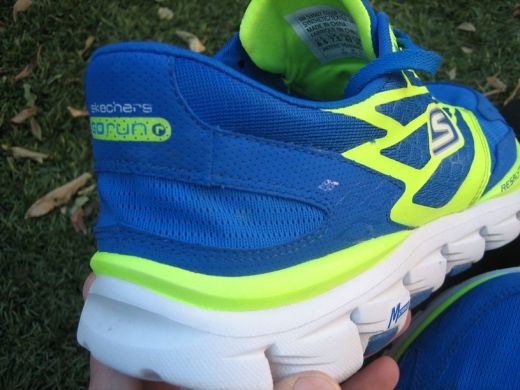 Skechers GOrun Ride Detalle Trasera