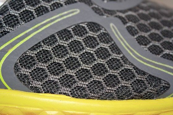 New Balance 980 Fresh Foam Detalle upper