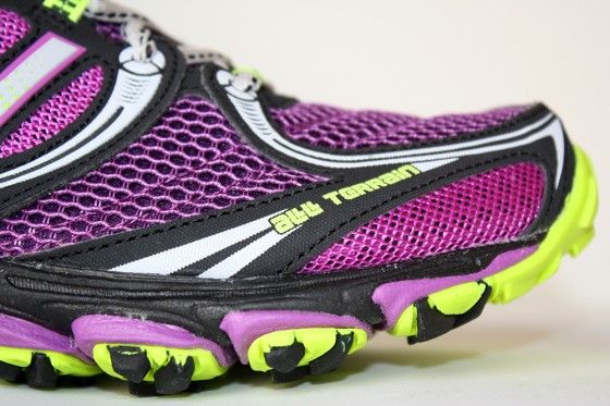 New Balance WT 810v3 - Puntera