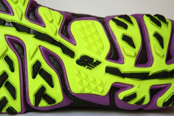 New Balance WT 810v3 - Suela medio