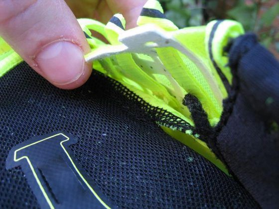 20150227 - Brooks Transcend 2 - Detalle Lengüeta y Bandas