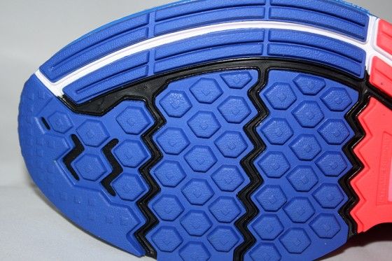 Nike Structure 18 Suela delante