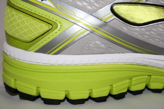 Brooks Chost 8 Surcos verticales