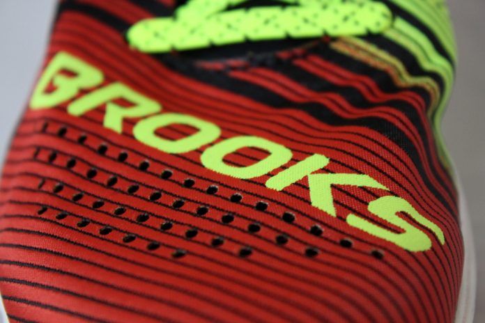 Brooks Hyperion Detalle upper