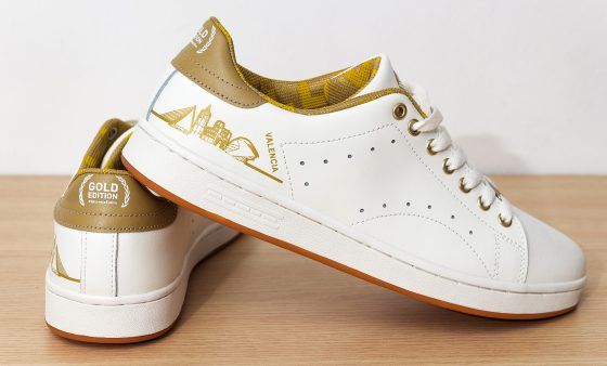 zapatilla-oro-luanvi