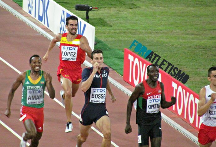 Genzebe Dibaba bate el récord mundial de 2.000 en Sabadell