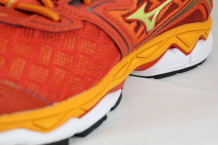 Mizuno Wave Sky