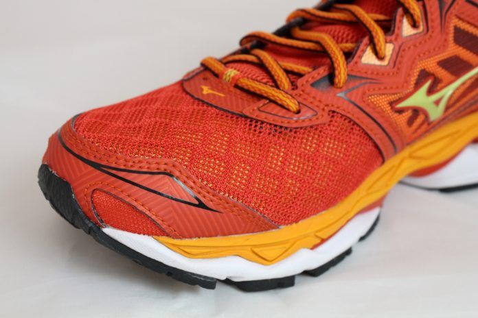 Mizuno Wave Sky