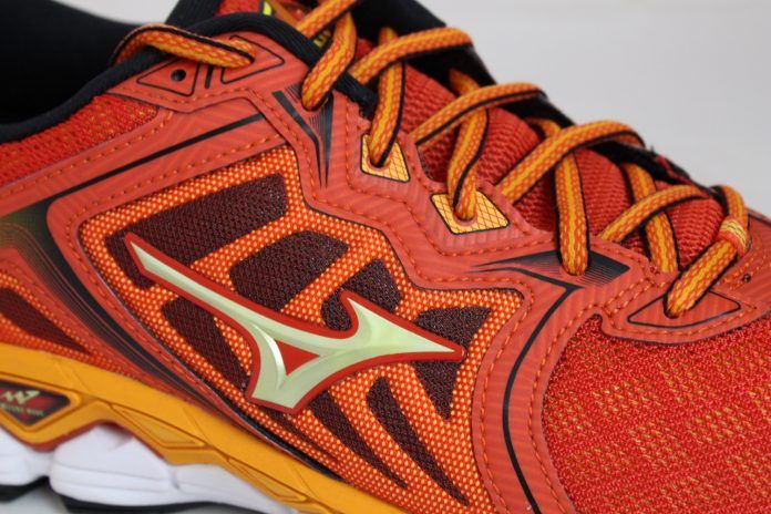 Mizuno Wave Sky