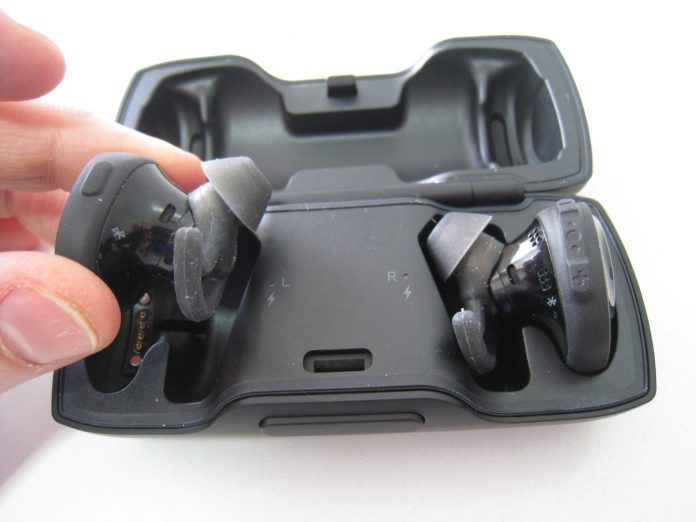 Bose SoundSport Free Poniendo Estuche