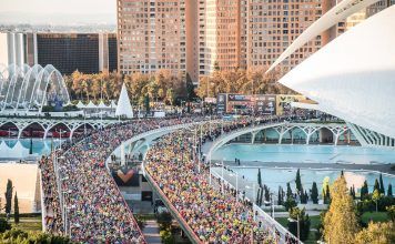 Sorteamos un dorsal para el Maratón Valencia con JBL maraton valencia salida2018