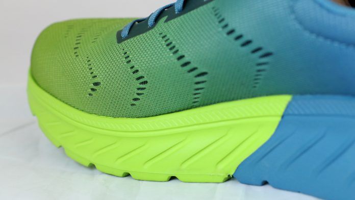 Hoka ONE ONE Mach 2