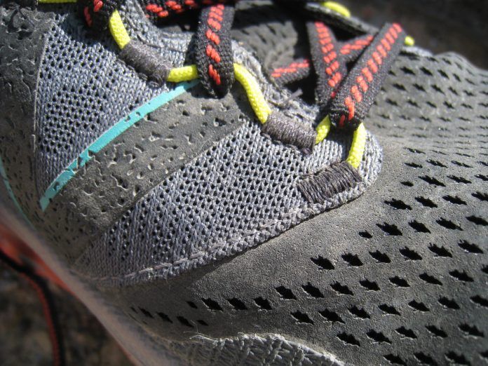 New Balance Fresh Foam More Trail v1 Upper Detalle Tejidos