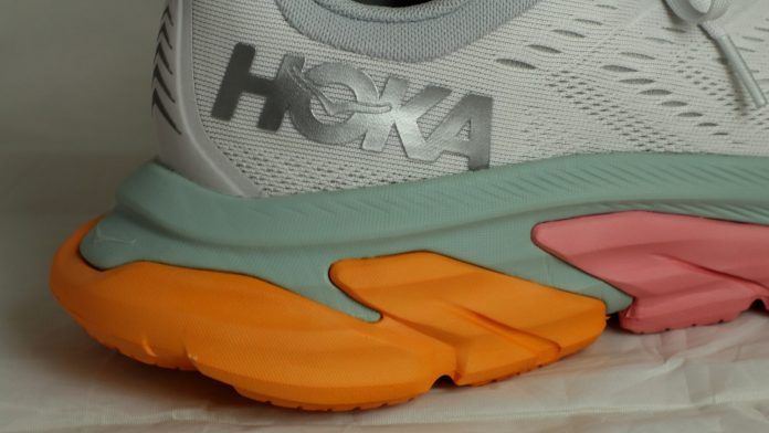 HOKA ONE ONE Clifton Edge