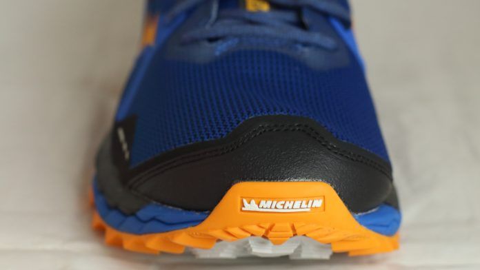 Mizuno Wave Mujin 7