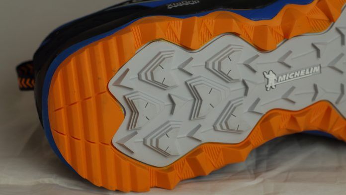 Mizuno Wave Mujin 7