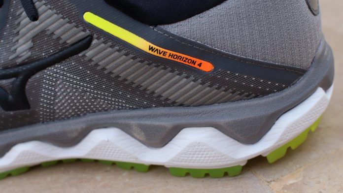 Mizuno Wave Horizon 4 Wave