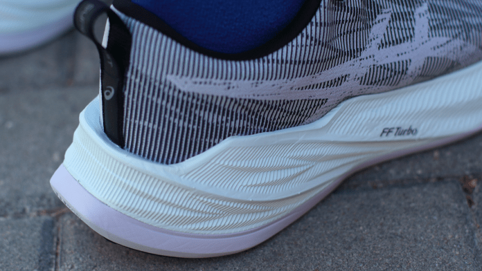 ASICS Superblast