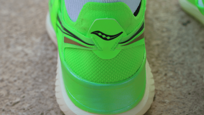Saucony Endorphin Elite Acolchado