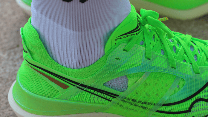Saucony Endorphin Elite Aquiles detalle