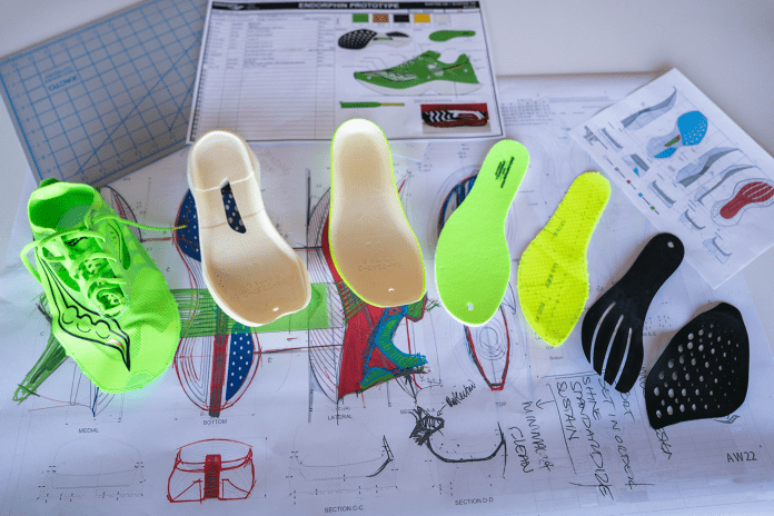 Saucony Endorphin Elite Placa detalles