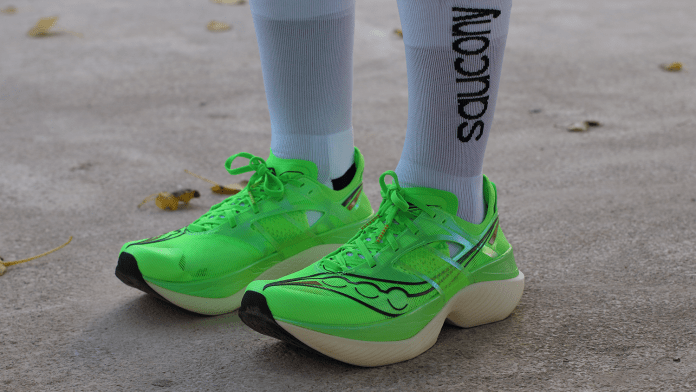 Saucony Endorphin Elite Portada puestas