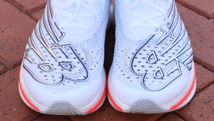 New Balance FuelCell SuperComp Elite v3 Puntera