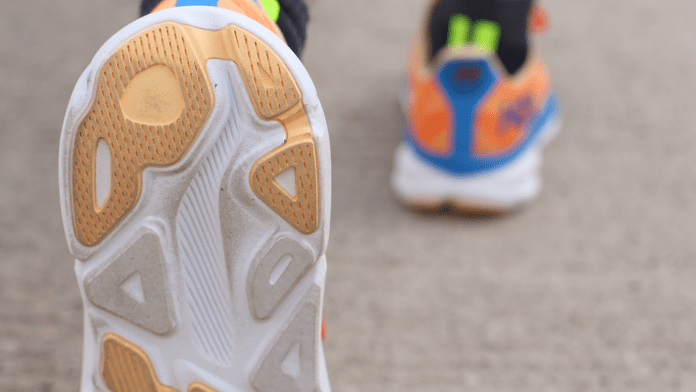 HOKA Clifton 9 Suela talon