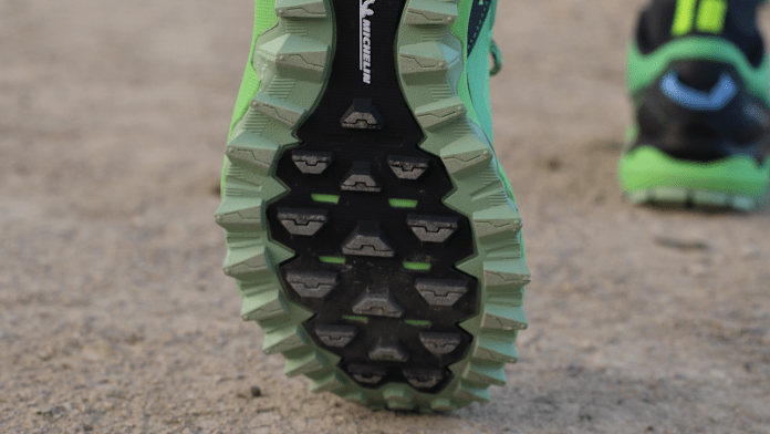 Mizuno Wave Mujin 9 Suela talon