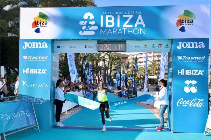 William Cheboi ganador del Santa Eulària Ibiza Marathon