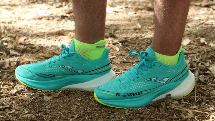 Joma R. 2000