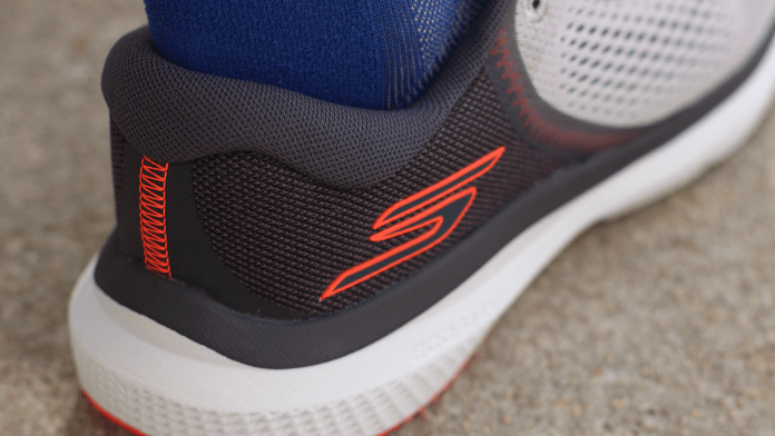 Skechers GOrun Pure 4 Recubrimiento