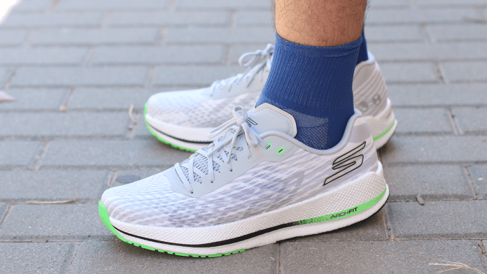 Skechers GOrun Razor 4 Puestas