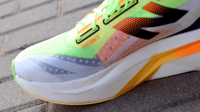 New Balance FuelCell SuperComp Elite v4