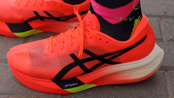 ASICS Metaspeed Sky Paris