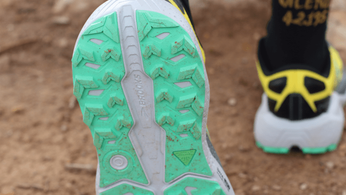 Brooks Caldera 7
