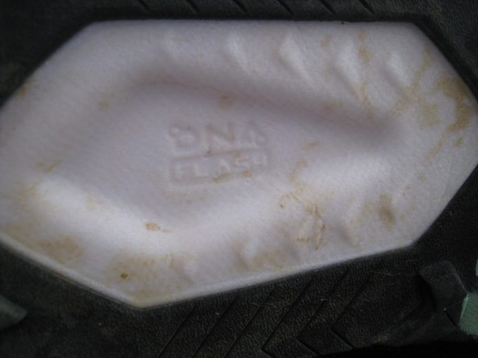 Brooks Catamount 3 Mediasuela DNA Flash