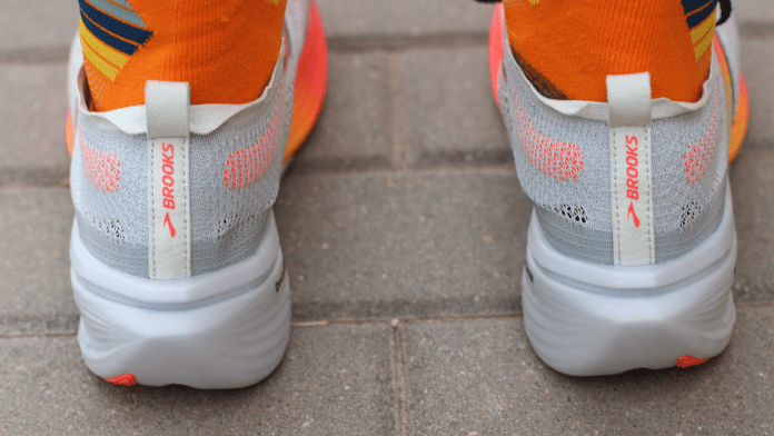 Brooks Hyperion Elite 4 Aquiles