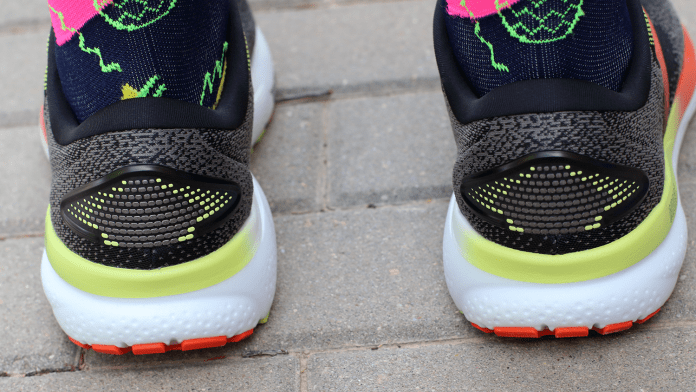 Brooks Ghost 16