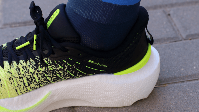 Under Armour Infinite Elite