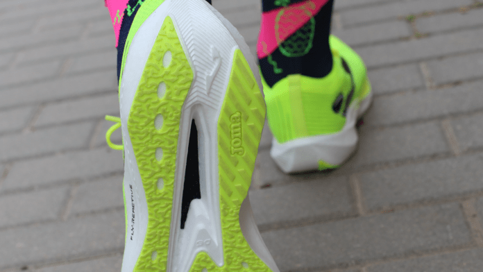 Joma R 5000