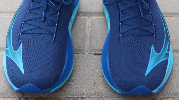 Mizuno Neo Vista