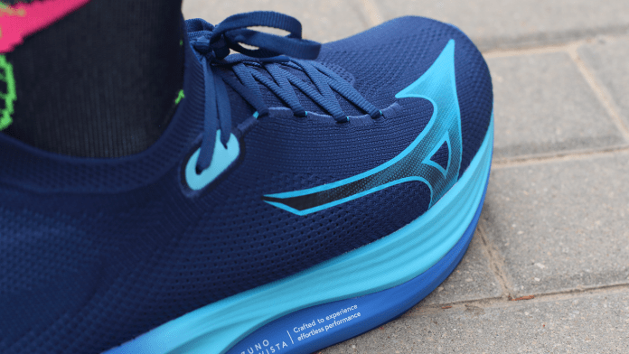 Mizuno Neo Vista